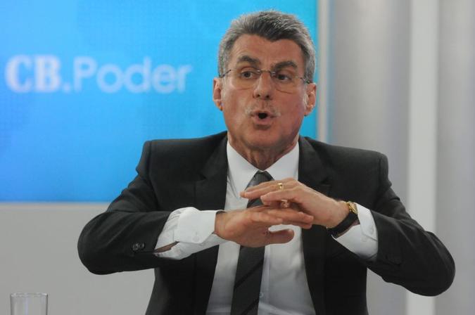No Twitter, Jucá desautorizou Marun ao dizer que os posicionamentos defendidos pelo ministro não são do partido(foto: Antonio Cunha/CB/D.A Press) No Twitter, Jucá desautorizou Marun ao dizer que os posicionamentos defendidos pelo ministro não são do partido(foto: Antonio Cunha/CB/D.A Press)