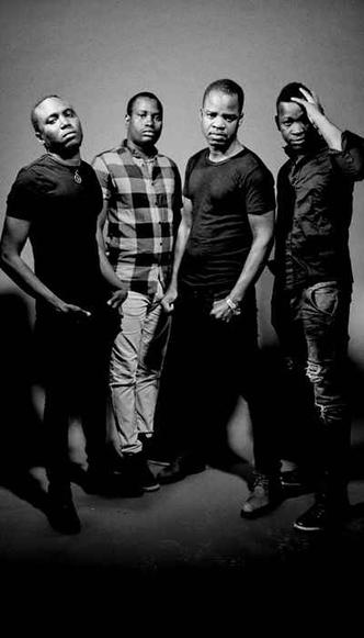 Songhoy Blues traz a música do Mali para Brasília(foto: Steve Gullick/Divulgacao) Songhoy Blues traz a música do Mali para Brasília(foto: Steve Gullick/Divulgacao)