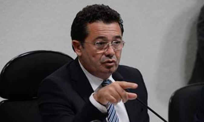 Relator Vital do Rêgo pede a aprovação com ressalvas das contas apresentadas pelo presidente Michel Temer(foto: Valter Campanato/Agência Brasil) Relator Vital do Rêgo pede a aprovação com ressalvas das contas apresentadas pelo presidente Michel Temer(foto: Valter Campanato/Agência Brasil)