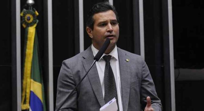 O governo pretende conceder também o aeroporto de Congonhas (SP), como informou na semana passada o ministro dos Transportes, Portos e Aviação Civil, Maurício Quintella(foto: Agencia Camara) O governo pretende conceder também o aeroporto de Congonhas (SP), como informou na semana passada o ministro dos Transportes, Portos e Aviação Civil, Maurício Quintella(foto: Agencia Camara)