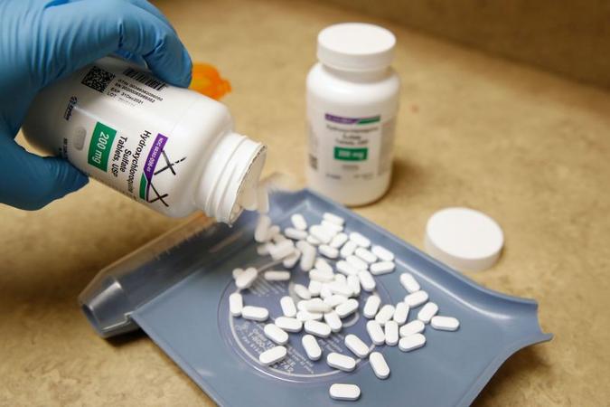 Droga usada para tratar a artrite reumatoide já foi considerada uma das principais apostas contra a pandemia(foto: AFP / GEORGE FREY) Droga usada para tratar a artrite reumatoide já foi considerada uma das principais apostas contra a pandemia(foto: AFP / GEORGE FREY)