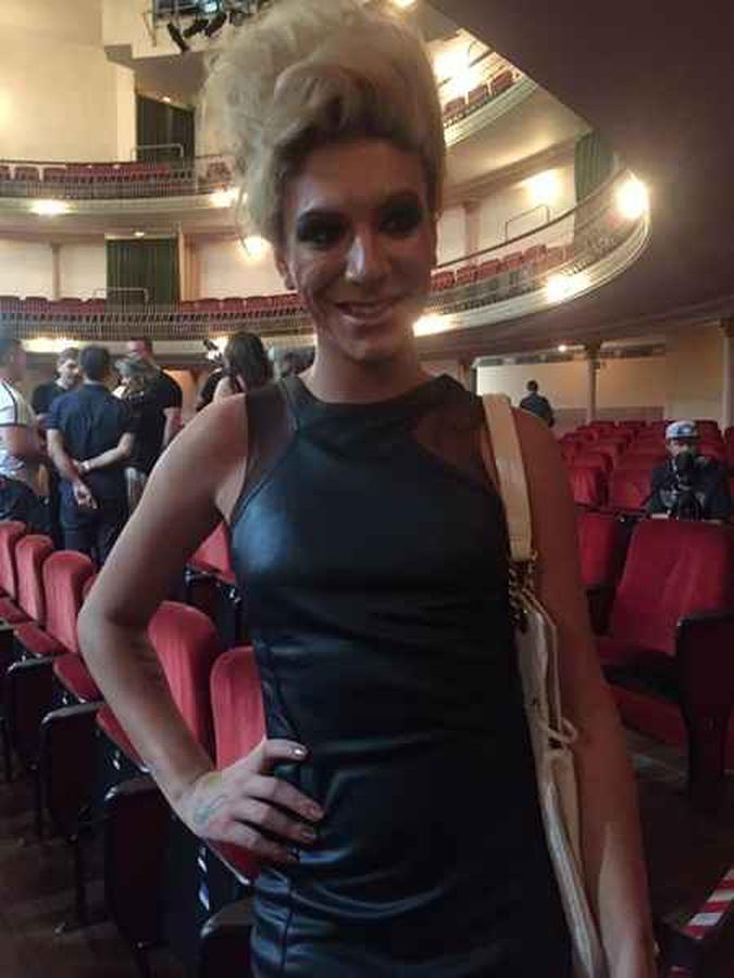 Modelo Isabella Pascolatto comemorou o sucesso do desfile: Modelo Isabella Pascolatto comemorou o sucesso do desfile: