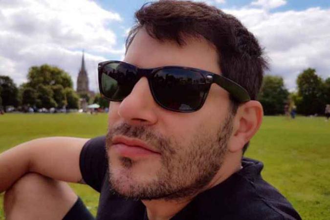 Evaristo Costa posta vídeo e brinca com o casamento entre Príncipe Harry e Meghan Markle(foto: Reprodução/Instagram) Evaristo Costa posta vídeo e brinca com o casamento entre Príncipe Harry e Meghan Markle(foto: Reprodução/Instagram)