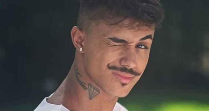 MC Livinho vai agitar a Bamboa (foto: Objetiva/Divulgação) MC Livinho vai agitar a Bamboa (foto: Objetiva/Divulgação)