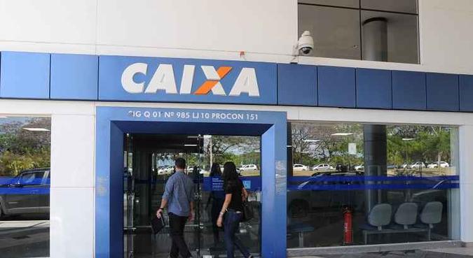 O presidente Michel Temer determinou o afastamento de quatro dos 12 vice-presidentes da Caixa por recomendação do Ministério Público Federal no Distrito Federal e do Banco Central.(foto: Ed Alves/CB/D.A Press) O presidente Michel Temer determinou o afastamento de quatro dos 12 vice-presidentes da Caixa por recomendação do Ministério Público Federal no Distrito Federal e do Banco Central.(foto: Ed Alves/CB/D.A Press)