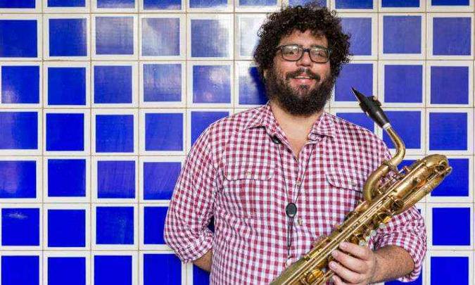 Esdras toca cançoes de Hermeto Pascoal em show do disco <i>Capivara</i>(foto: Joana França/Divulgação) Esdras toca cançoes de Hermeto Pascoal em show do disco <i>Capivara</i>(foto: Joana França/Divulgação)