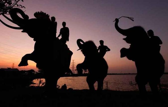 (foto: Sukree Sukplang/Reuters - 10/11/2011) (foto: Sukree Sukplang/Reuters - 10/11/2011)