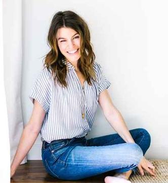 Caroline Rector criou o blog Un-fancy para compartilhar dicas de originalidade no estilo comprando menos(foto: Reprodução) Caroline Rector criou o blog Un-fancy para compartilhar dicas de originalidade no estilo comprando menos(foto: Reprodução)