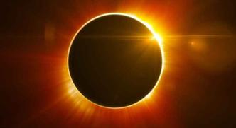 Um eclipse solar anular ocorre quando a Terra, a Lua e o Sol se alinham(foto: Internet/Divulgação) Um eclipse solar anular ocorre quando a Terra, a Lua e o Sol se alinham(foto: Internet/Divulgação)