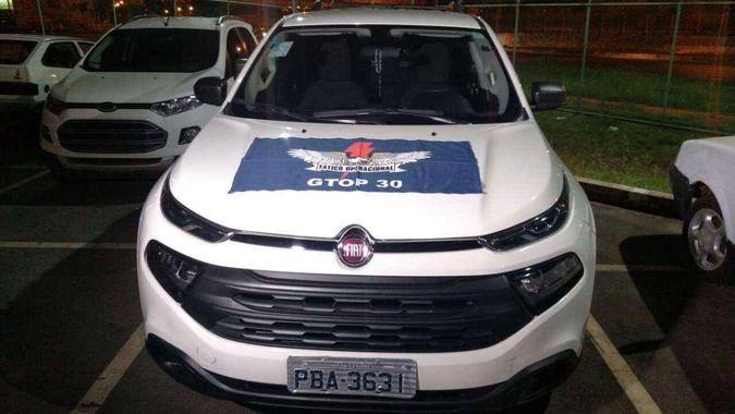Carro apreendido pela polícia(foto: Polícia Militar/Divulgação) Carro apreendido pela polícia(foto: Polícia Militar/Divulgação)