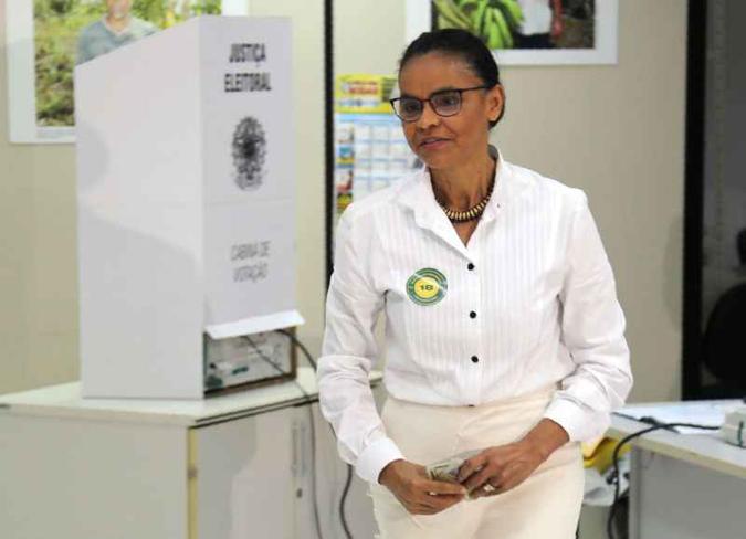 Em oitavo lugar na eleição presidencial, Marina não puxou votos para a Rede, que elegeu apenas um deputado federal e pode perder benefícios(foto: Leo Cabral/AFP) Em oitavo lugar na eleição presidencial, Marina não puxou votos para a Rede, que elegeu apenas um deputado federal e pode perder benefícios(foto: Leo Cabral/AFP)