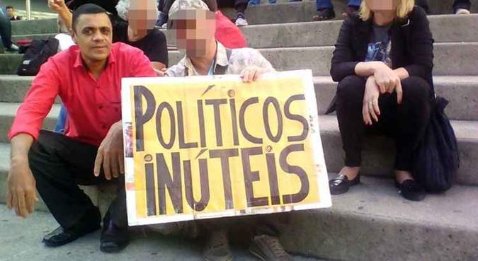 A PF também não encontrou nenhuma movimentação suspeita ao analisar as contas bancárias de Adelio(foto: Reprodução/Facebook) A PF também não encontrou nenhuma movimentação suspeita ao analisar as contas bancárias de Adelio(foto: Reprodução/Facebook)