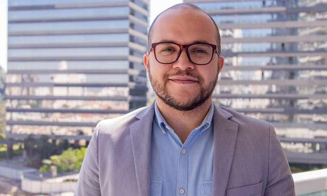 Diego Barbosa, headhunter da Yoctoo, diz que os avanços tecnológicos só são feitos quando o profissional não tem medo de buscar e testar coisas novas (foto: Yoctoo/Divulgação) Diego Barbosa, headhunter da Yoctoo, diz que os avanços tecnológicos só são feitos quando o profissional não tem medo de buscar e testar coisas novas (foto: Yoctoo/Divulgação)