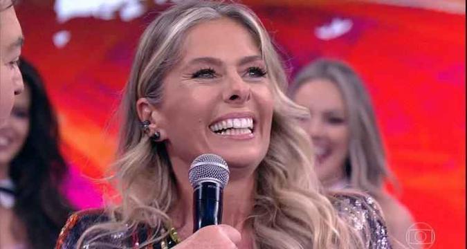 Programa apresentou o novo elenco do reality de dança, que conta ainda com Baby do Brasil e Isabella Santoni(foto: TV Globo/Reprodução) Programa apresentou o novo elenco do reality de dança, que conta ainda com Baby do Brasil e Isabella Santoni(foto: TV Globo/Reprodução)