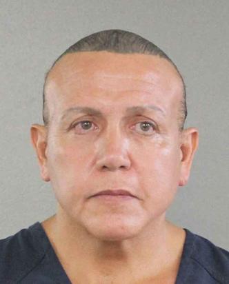 O suspeito é Cesar Sayoc, de 56 anos e morador da Flórida(foto: Reprodução/Twitter) O suspeito é Cesar Sayoc, de 56 anos e morador da Flórida(foto: Reprodução/Twitter)