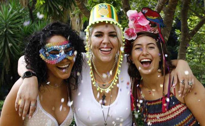 As amigas Dapheny Day e Luiza Almeida querem passar uma mensagem às mulheres com suas peças Luiza Lemos, Bruna Ramos e Bárbara Ramos lutam pelo empoderamento do empreedorismo feminino (foto: Ana Rayssa/Esp. CB/D.A Press) As amigas Dapheny Day e Luiza Almeida querem passar uma mensagem às mulheres com suas peças Luiza Lemos, Bruna Ramos e Bárbara Ramos lutam pelo empoderamento do empreedorismo feminino (foto: Ana Rayssa/Esp. CB/D.A Press)