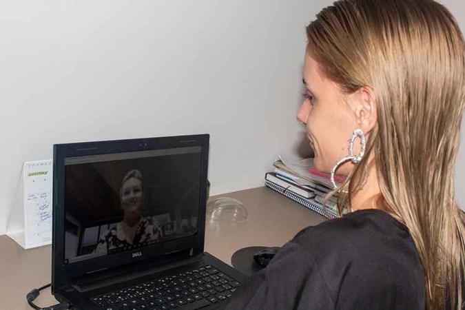 Crise acelerou a inteligência tecnológica das pessoas em vários anos (foto: Diana Raeder/Esp.CB/D.A Press) Crise acelerou a inteligência tecnológica das pessoas em vários anos (foto: Diana Raeder/Esp.CB/D.A Press)