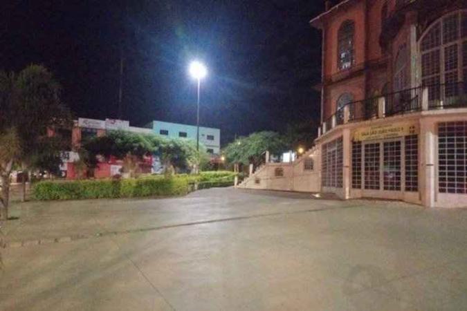 PM usou robô para explodir artefato em frente a santuário de Brazlândia(foto: PMDF/Divulgação) PM usou robô para explodir artefato em frente a santuário de Brazlândia(foto: PMDF/Divulgação)