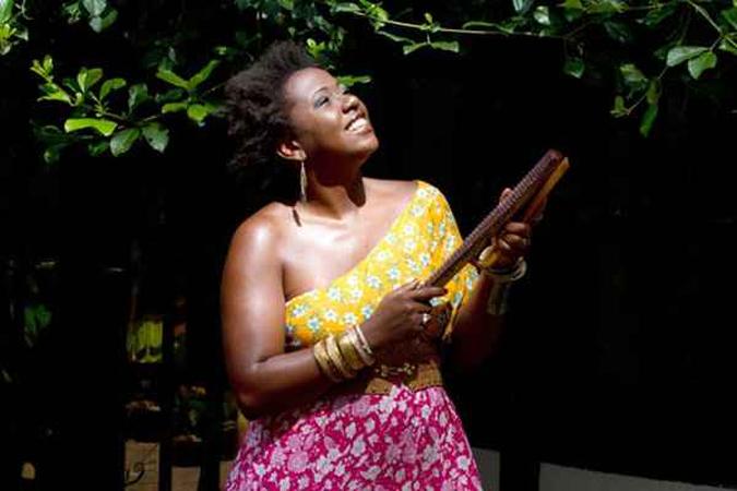 Cris Pereira: a dama do canto negro Cris Pereira: a dama do canto negro