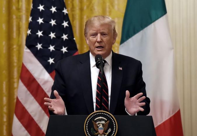 Presidente americano anunciou ajuda para segurança em três países pelo Twitter(foto: Olivier Douliery/AFP) Presidente americano anunciou ajuda para segurança em três países pelo Twitter(foto: Olivier Douliery/AFP)