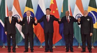 Com 40% da população e 25% do território do planeta, os cinco países eram vistos como a grande promessa da economia mundial no começo da década passada(foto: Kenzaburo Fukuhara) Com 40% da população e 25% do território do planeta, os cinco países eram vistos como a grande promessa da economia mundial no começo da década passada(foto: Kenzaburo Fukuhara)