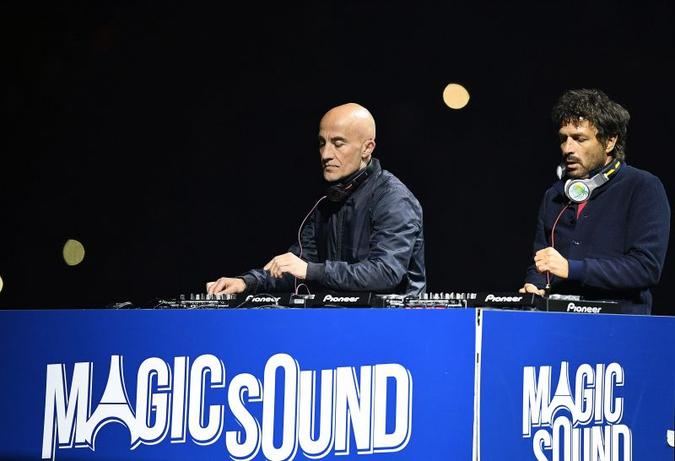 Philippe Zdar e Hubert Boombass(foto: AFP / FRANCK FIFE) Philippe Zdar e Hubert Boombass(foto: AFP / FRANCK FIFE)