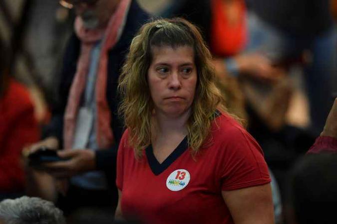 Decepção entre simpatizantes petistas com a derrota na eleição presidencial: partido busca novas lideranças para o caminho até 2022(foto: Nelson Almeida / AFP) Decepção entre simpatizantes petistas com a derrota na eleição presidencial: partido busca novas lideranças para o caminho até 2022(foto: Nelson Almeida / AFP)