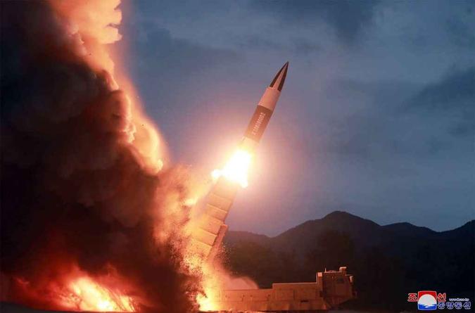 Disparo realizado no último dia 10: Coreia do Norte realzou ao menos seis lançamentos este mês(foto: AFP) Disparo realizado no último dia 10: Coreia do Norte realzou ao menos seis lançamentos este mês(foto: AFP)
