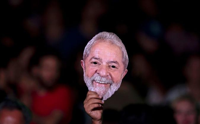No sábado (4/8), o PT realiza sua convenção nacional para oficializar o nome de Lula(foto: Mauro Pimentel / AFP) No sábado (4/8), o PT realiza sua convenção nacional para oficializar o nome de Lula(foto: Mauro Pimentel / AFP)