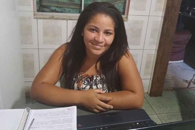Ana Carolina é formada em serviço social e quer fazer parte do Conselho Tutelar de Santa Maria(foto: Arquivo Pessoal) Ana Carolina é formada em serviço social e quer fazer parte do Conselho Tutelar de Santa Maria(foto: Arquivo Pessoal)