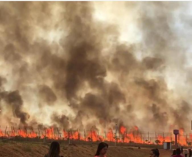 Incêndio de grande proporção atinge vegetação próxima à PapudaArquivo pessoal Incêndio de grande proporção atinge vegetação próxima à PapudaArquivo pessoal