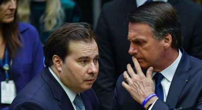 Rodrigo Maia, presidente da Câmara dos Deputados, e o presidente Jair Bolsonaro(foto: Nelson Almeida/AFP) Rodrigo Maia, presidente da Câmara dos Deputados, e o presidente Jair Bolsonaro(foto: Nelson Almeida/AFP)