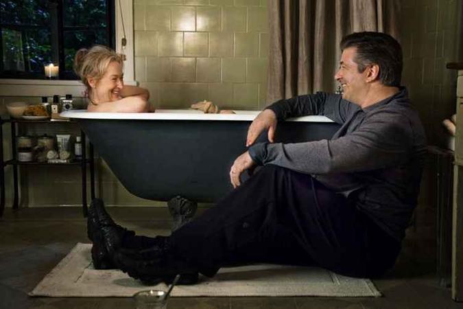 O filme é protagonizado por Meryl Streep e Alec Baldwin(foto: Universal Pictures/Divulgação) O filme é protagonizado por Meryl Streep e Alec Baldwin(foto: Universal Pictures/Divulgação)