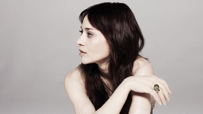 Fiona Apple, j Fiona Apple, j