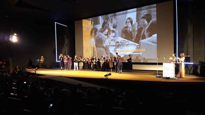 Elenco do filme Torre das donzelas, no Cine Brasília(foto: Ronayre Nunes/CB/D.A Press) Elenco do filme Torre das donzelas, no Cine Brasília(foto: Ronayre Nunes/CB/D.A Press)