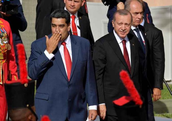 A aproximação entre Erdogan e Maduro cresceu no contexto da severa crise política e socioeconômica venezuelana(foto: AFP) A aproximação entre Erdogan e Maduro cresceu no contexto da severa crise política e socioeconômica venezuelana(foto: AFP)