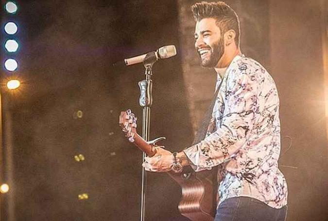 Gusttavo Lima no palco do Na Praia (foto: AUGUSTO ALBUQUERQUE/Divulgação ) Gusttavo Lima no palco do Na Praia (foto: AUGUSTO ALBUQUERQUE/Divulgação )