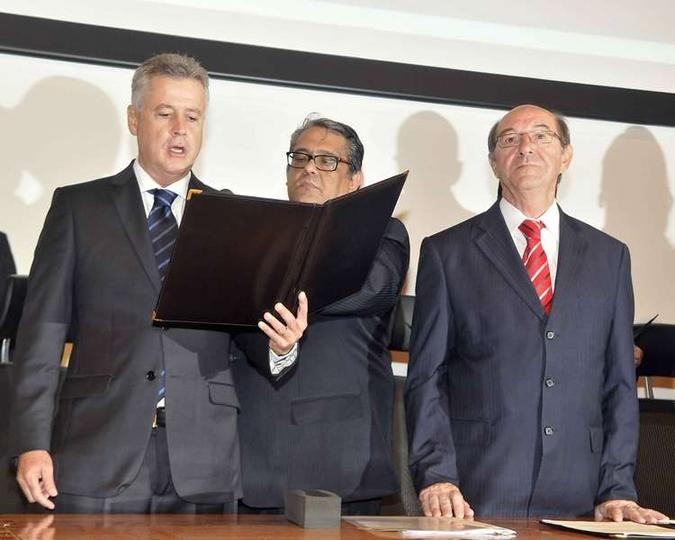 Cerimônia de posse: Rollemberg fala em pacto para melhorar o DF(foto: Antonio Cunha/CB/DA Press) Cerimônia de posse: Rollemberg fala em pacto para melhorar o DF(foto: Antonio Cunha/CB/DA Press)