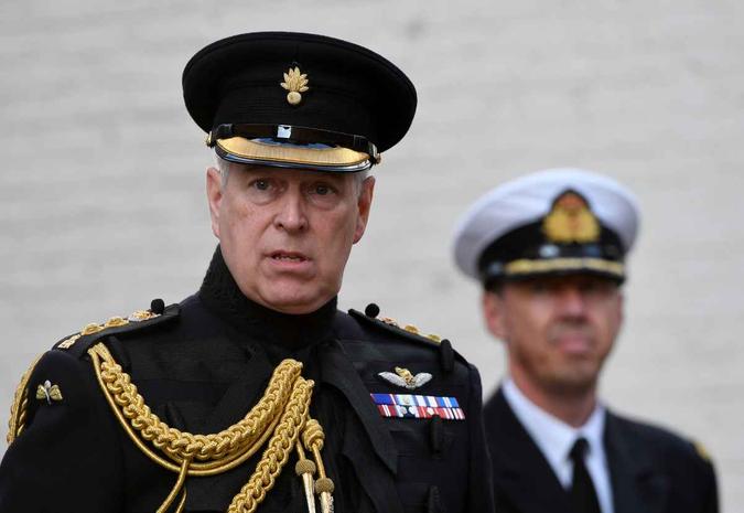 Príncipe Andrew está sob pressão dos advogados de supostas vítimas de crimes de pedofilia(foto: John Thys / AFP) Príncipe Andrew está sob pressão dos advogados de supostas vítimas de crimes de pedofilia(foto: John Thys / AFP)