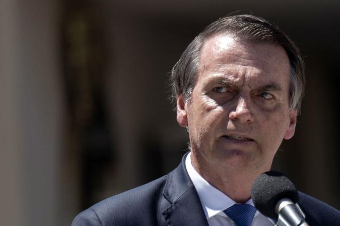 Bolsonaro foi golpeado com uma faca em uma rua de Juiz de Fora (MG) em setembro(foto: AFP/Mauro Pimentel) Bolsonaro foi golpeado com uma faca em uma rua de Juiz de Fora (MG) em setembro(foto: AFP/Mauro Pimentel)