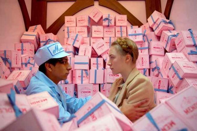 'O grande hotel Budapeste', de Wes Anderson foi indicado a melhor filme no Oscar (foto: Reproducao da Internet) 'O grande hotel Budapeste', de Wes Anderson foi indicado a melhor filme no Oscar (foto: Reproducao da Internet)