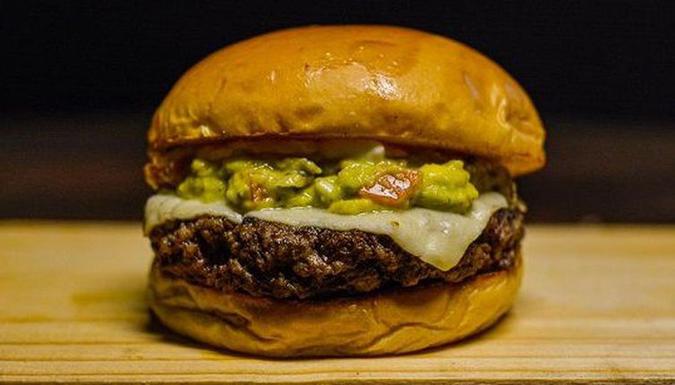 Embrapa desenvolve Novo Burger, um hambúrguer sem proteína animal, feito com fibra de caju e proteína de soja (foto: Divulgação / Embrapa ) Embrapa desenvolve Novo Burger, um hambúrguer sem proteína animal, feito com fibra de caju e proteína de soja (foto: Divulgação / Embrapa )