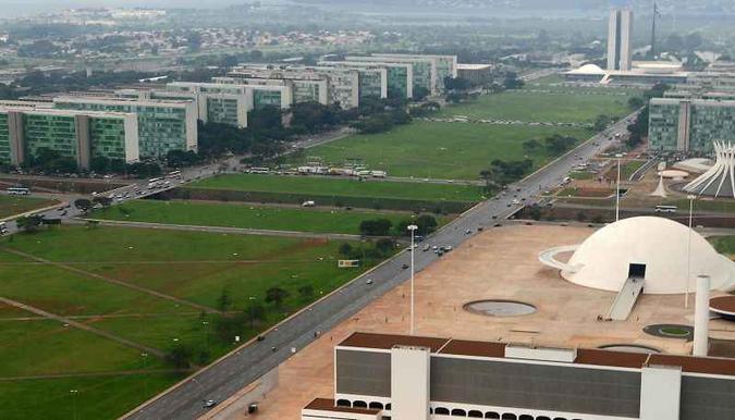 Governo pagará mais R$ 797,6 mil para alterar o projeto arquitetônico original dos edifícios da Esplanada(foto: Breno Fortes/CB/D.A Press) Governo pagará mais R$ 797,6 mil para alterar o projeto arquitetônico original dos edifícios da Esplanada(foto: Breno Fortes/CB/D.A Press)