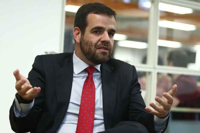Segundo Rabelo, a geração que chega ao mercado de trabalho não aceita mais a falta de acesso eletrônico a informações(foto: Luis Nova/Esp. CB/D.A Press) Segundo Rabelo, a geração que chega ao mercado de trabalho não aceita mais a falta de acesso eletrônico a informações(foto: Luis Nova/Esp. CB/D.A Press)