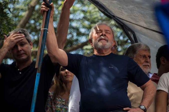 (foto: AFP / NELSON ALMEIDA) (foto: AFP / NELSON ALMEIDA)