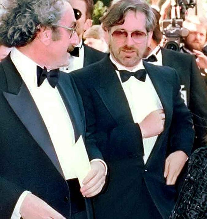 Steven na década de 1990(foto: Por photo by Alan Light, CC BY 2.0, https://commons.wikimedia.org/w/index.php?curid=2625835) Steven na década de 1990(foto: Por photo by Alan Light, CC BY 2.0, https://commons.wikimedia.org/w/index.php?curid=2625835)