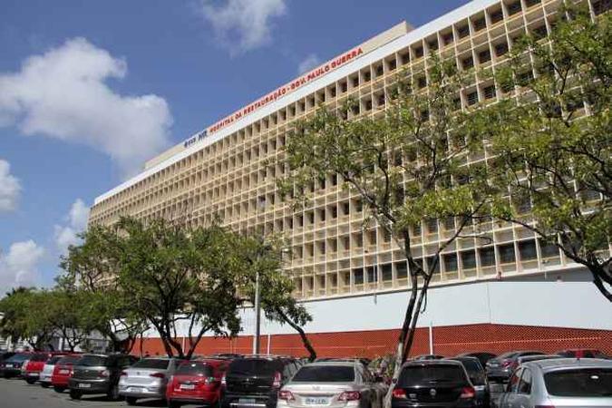Potiguar está em repouso na enfermaria do Hospital da Restauração(foto: Secretaria da Saúde/Divulgação) Potiguar está em repouso na enfermaria do Hospital da Restauração(foto: Secretaria da Saúde/Divulgação)