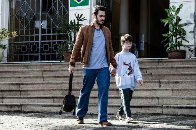 O livro O filho eterno, de Tezza, virou filme estrelado por Marco Veras(foto: Reprodução/Internet) O livro O filho eterno, de Tezza, virou filme estrelado por Marco Veras(foto: Reprodução/Internet)