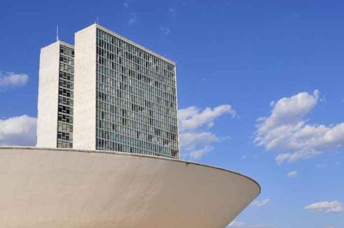 Novas normas estabelecem que, para ter acesso ao fundo eleitoral, os eleitos para a Câmara dos Deputados terão de obter quantidade específica de votos(foto: Valério Ayres/CB/D.A Press) Novas normas estabelecem que, para ter acesso ao fundo eleitoral, os eleitos para a Câmara dos Deputados terão de obter quantidade específica de votos(foto: Valério Ayres/CB/D.A Press)