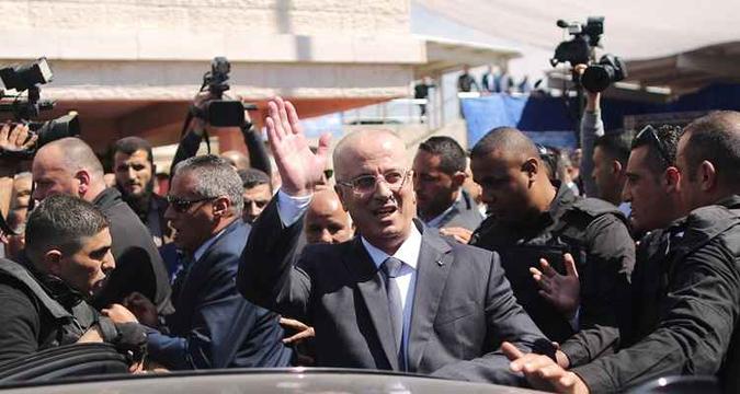 O premiê decidiu encurtar sua visita à Faixa de Gaza devido ao incidente(foto: MAHMUD HAMS / AFP) O premiê decidiu encurtar sua visita à Faixa de Gaza devido ao incidente(foto: MAHMUD HAMS / AFP)